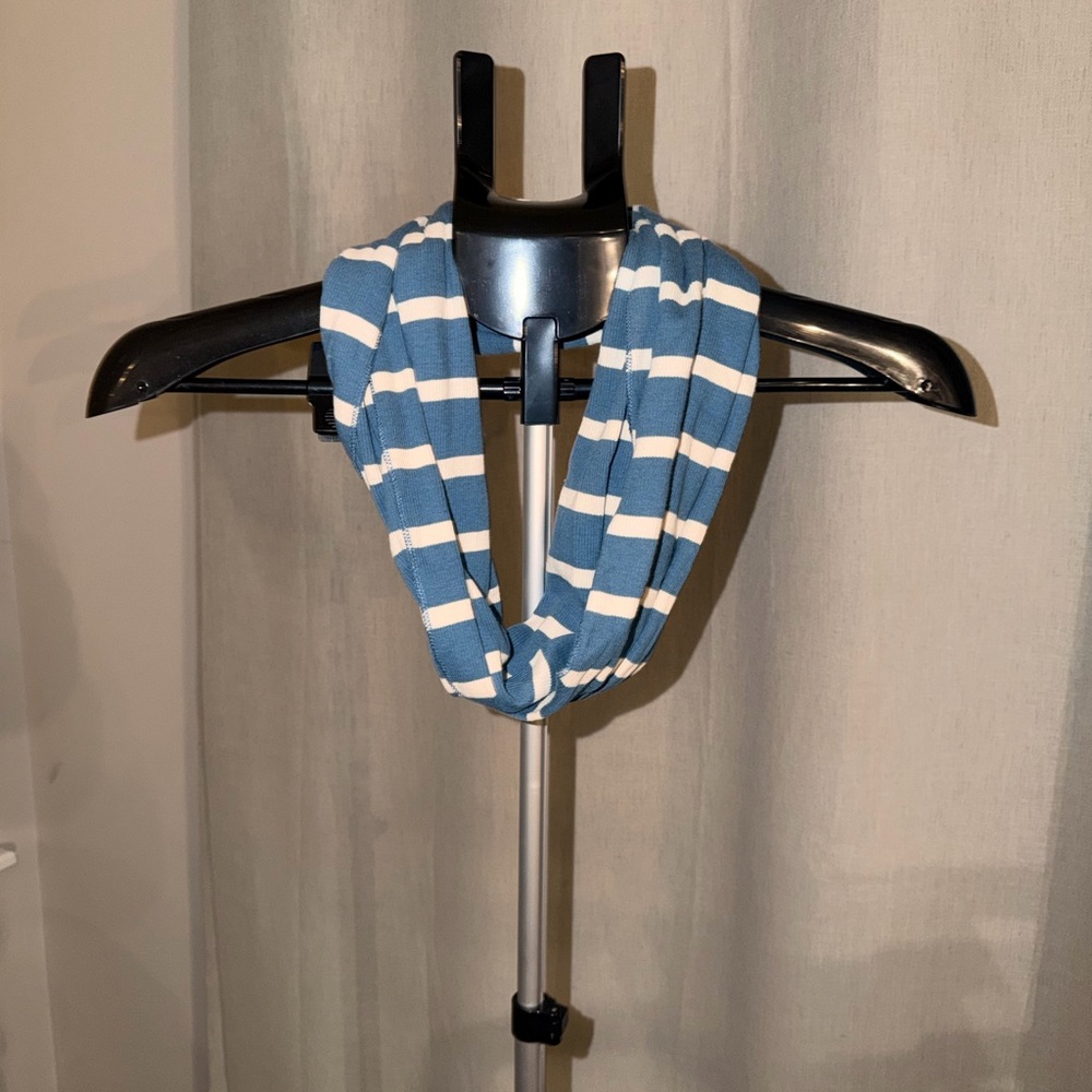 Maggie’s Organics 100% Organic Blue and White Striped Scarf